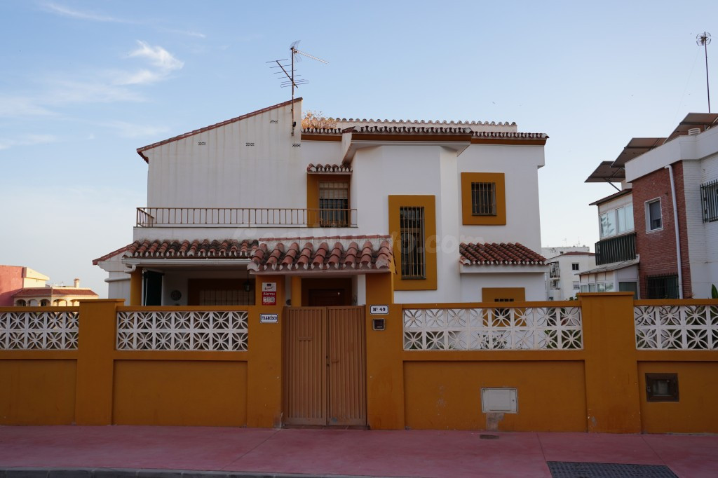 Casa-Chalet en Venta en Málaga Málaga MIRAFLORES DEL PALO