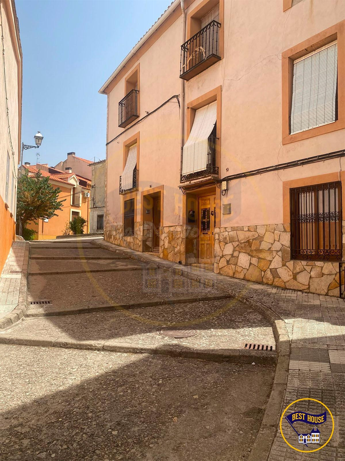 PISO EN VENTA EN PRIEGO
