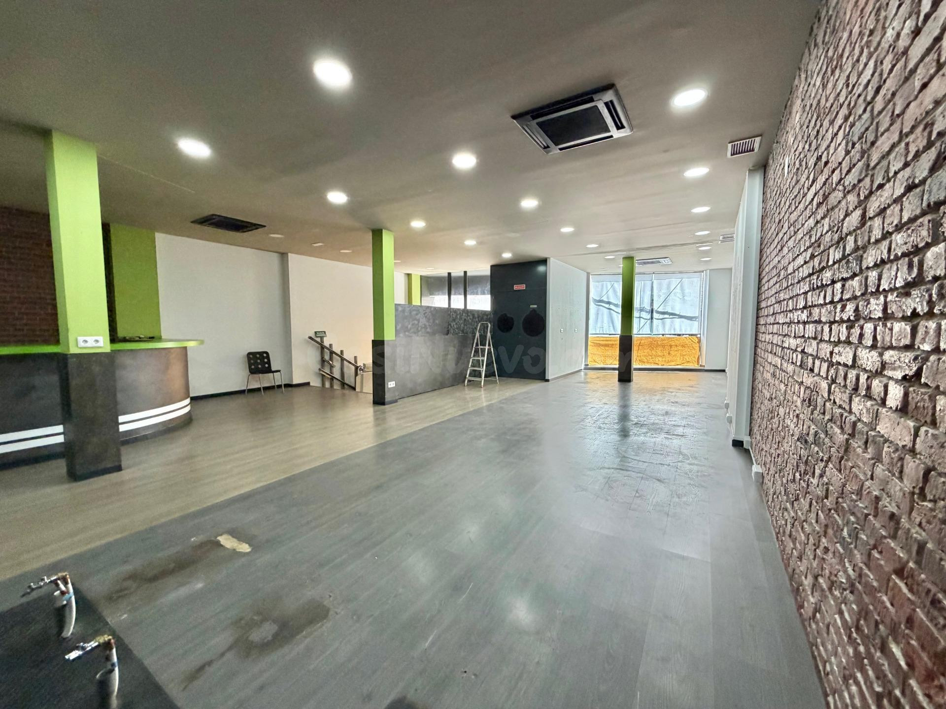 ALQUILER DE LOCAL DE 150M2 CENTRO DE SESEÑA - foto 2