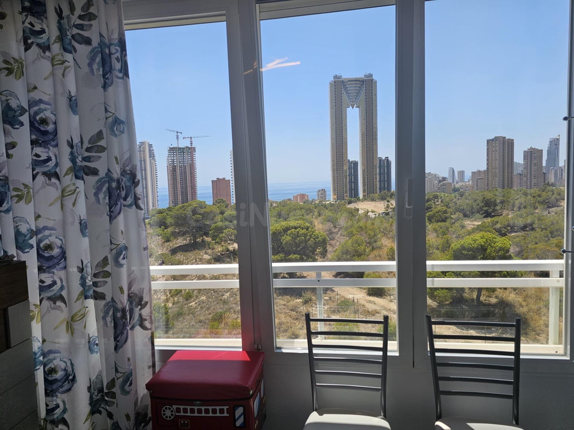 ESPECTACULAR PISO EN VENTA EN RESIDENCIAL TERRAMAR, BENIDORM PONIENTE CON VISTAS AL MAR