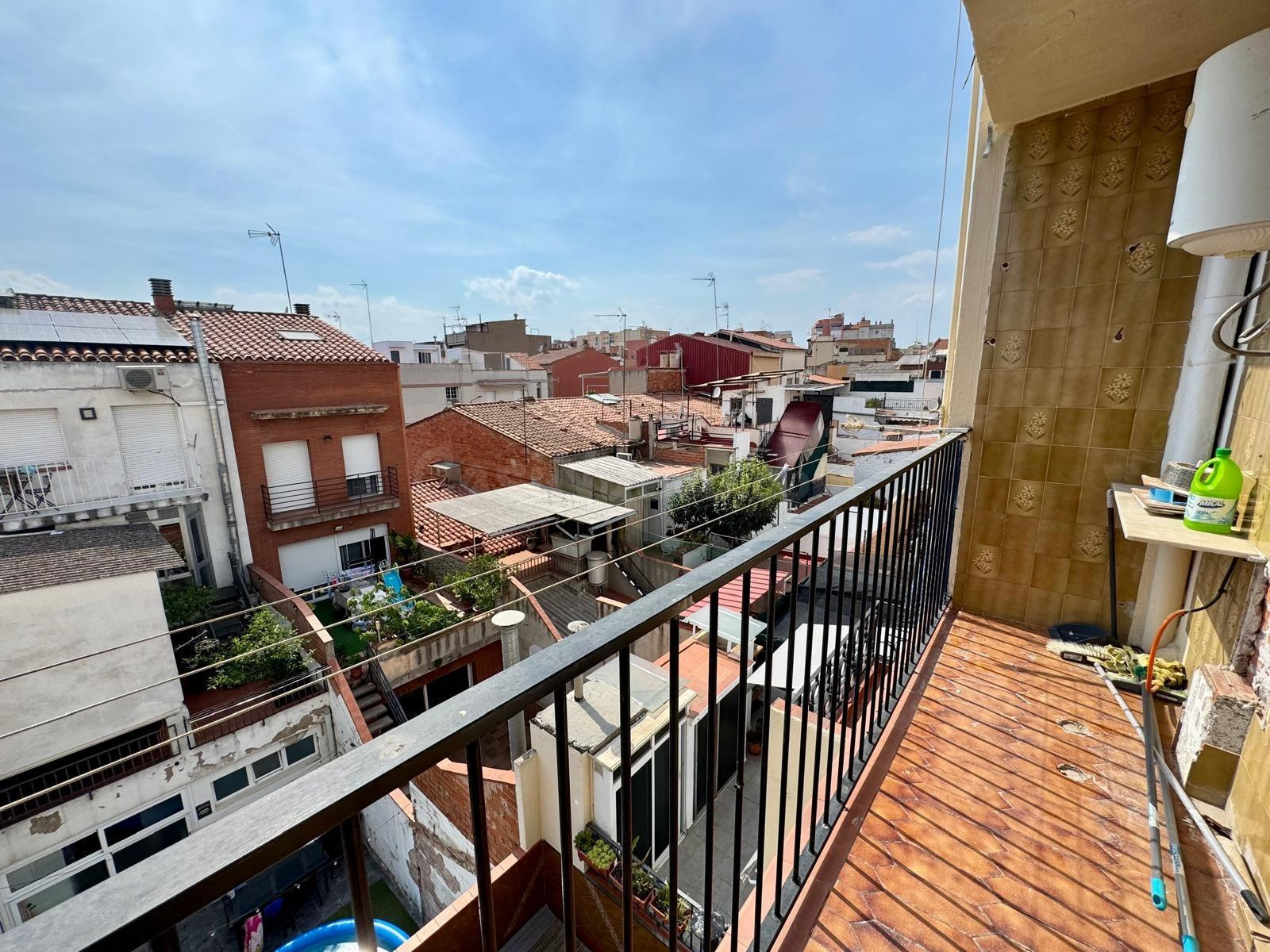 PISO EN VENTA EN LES TERMES SABADELL