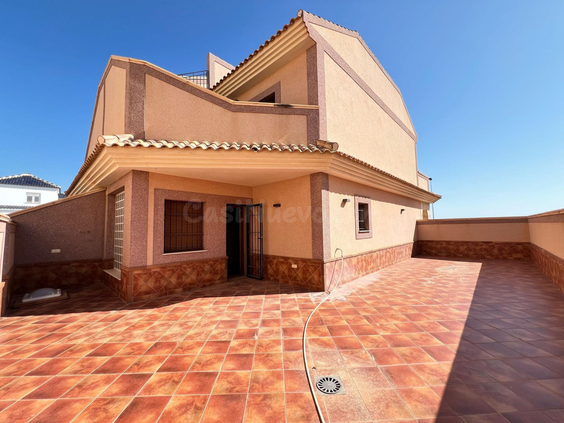 Chalet sin Estrenar!!