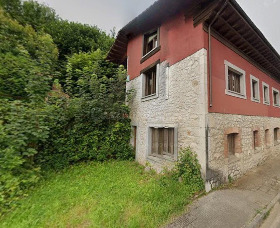 Se vende casa independiente ALQUILADA en Lugar Villar 43 de 