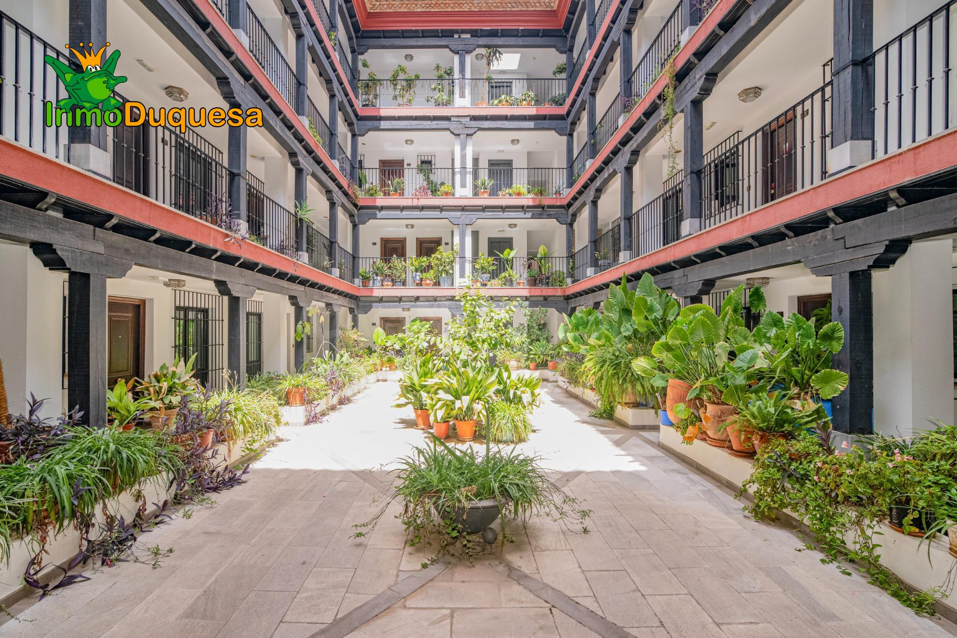 Piso de 2 dorm. y 2 baños en La Zubia.
