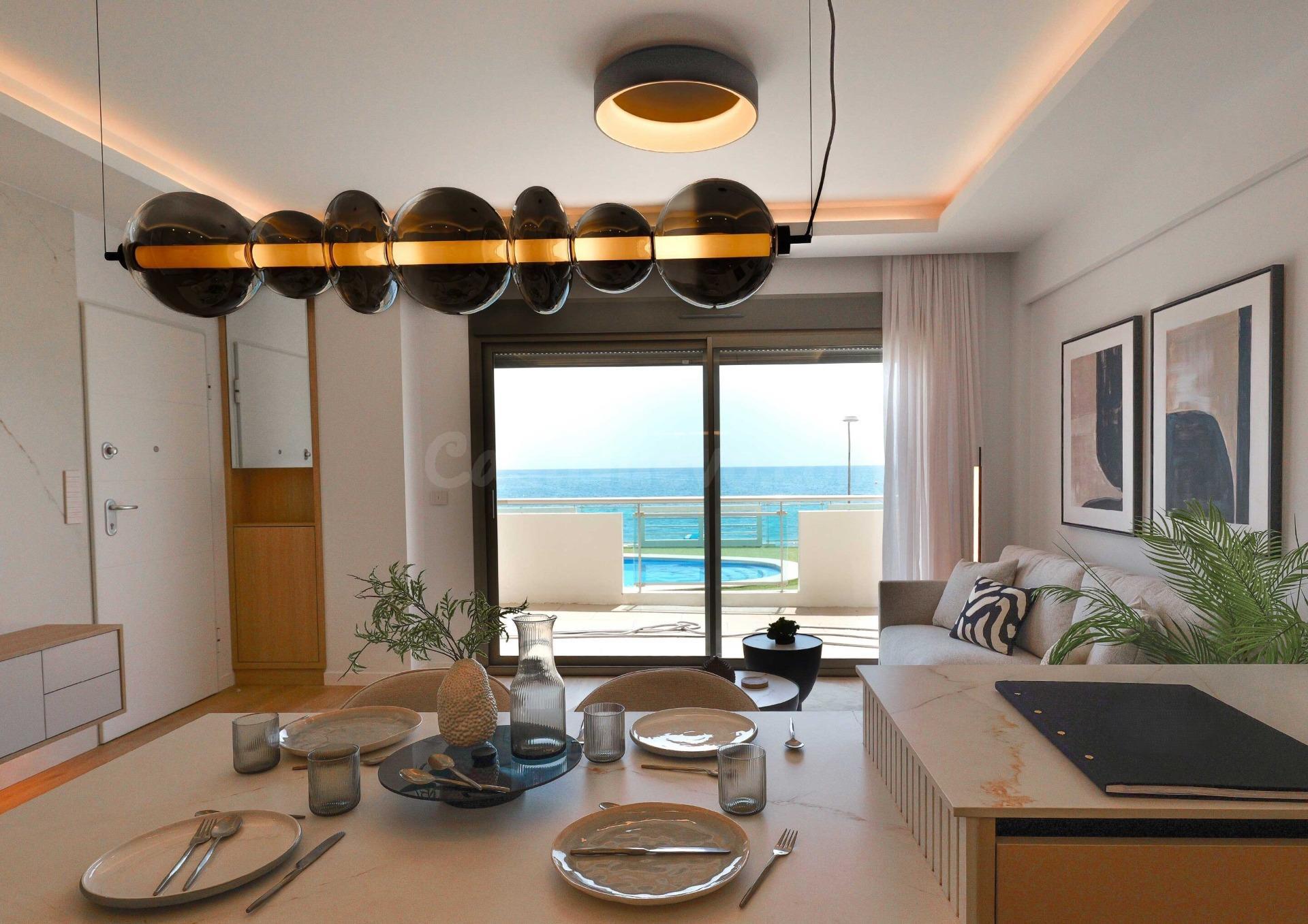 Exclusivo apartamento de obra nueva en primera línea de playa en La Manga del Mar Menor