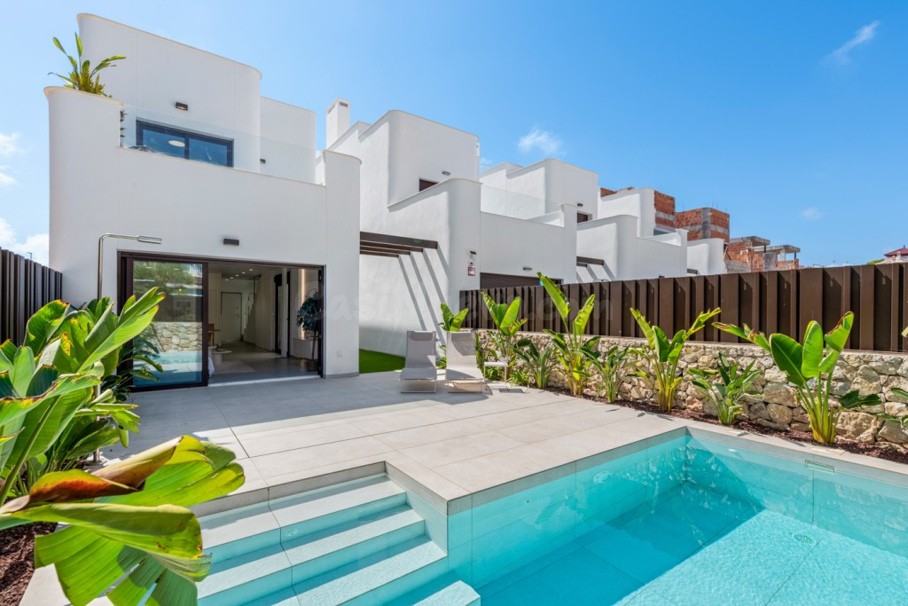 Chalet de Lujo en Pilar de la Horadada para Vender