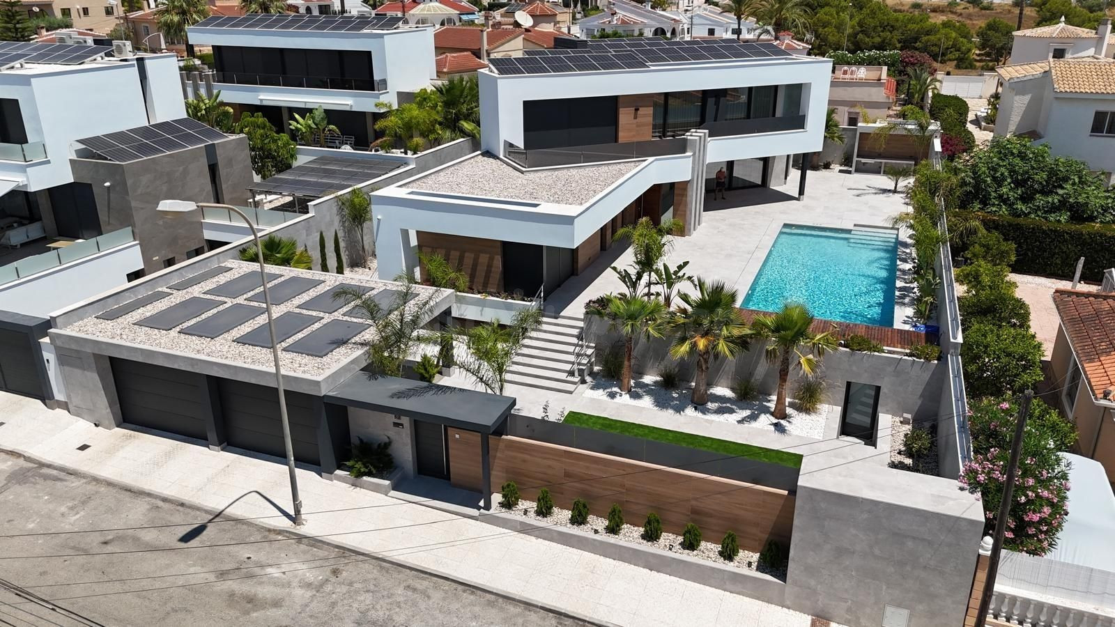 Villa 5 habitaciones 425m² en venta - Centro de la Ciudad Quesada