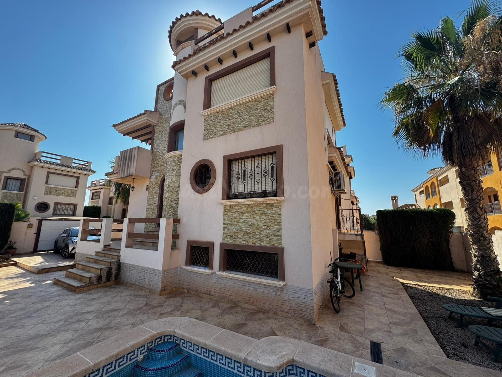Chalet 4 habitaciones 134m² en venta - PAU 26