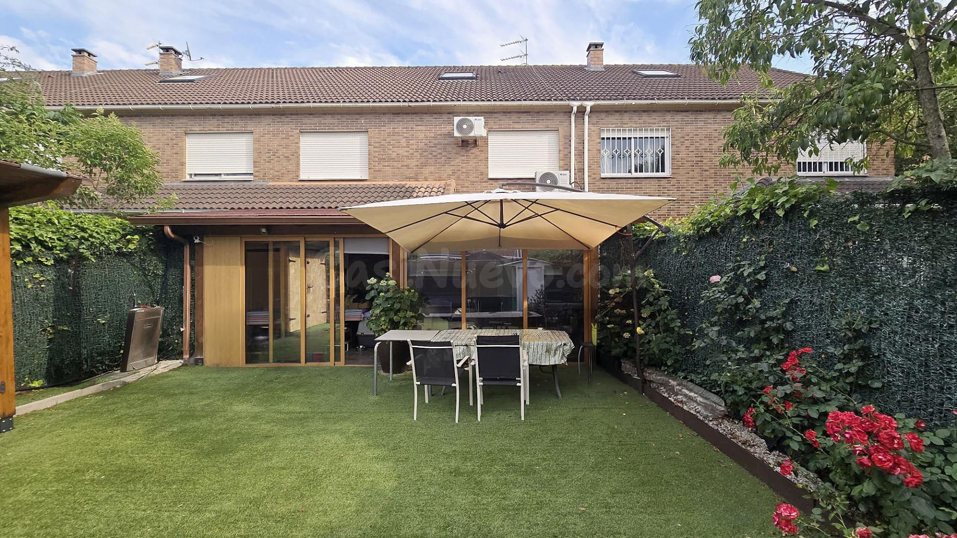 ¡EN VENTA CON ALTA RENTABILIDAD! CHALET ADOSADO EN VILLANUEVA DE LA CAÑADA (MADRID)