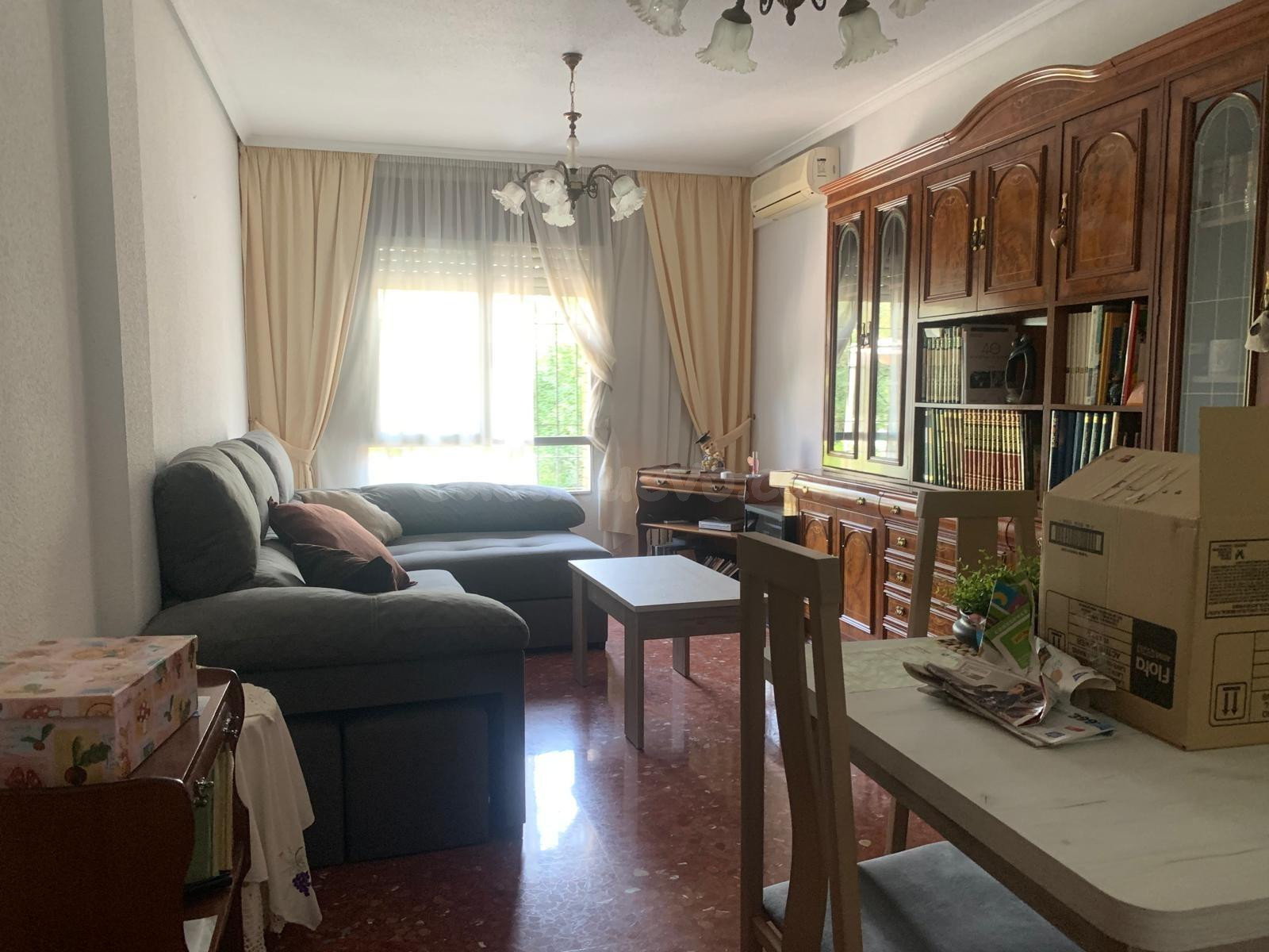 ¡¡¡PISO EN BARRIO NARANJO!!!