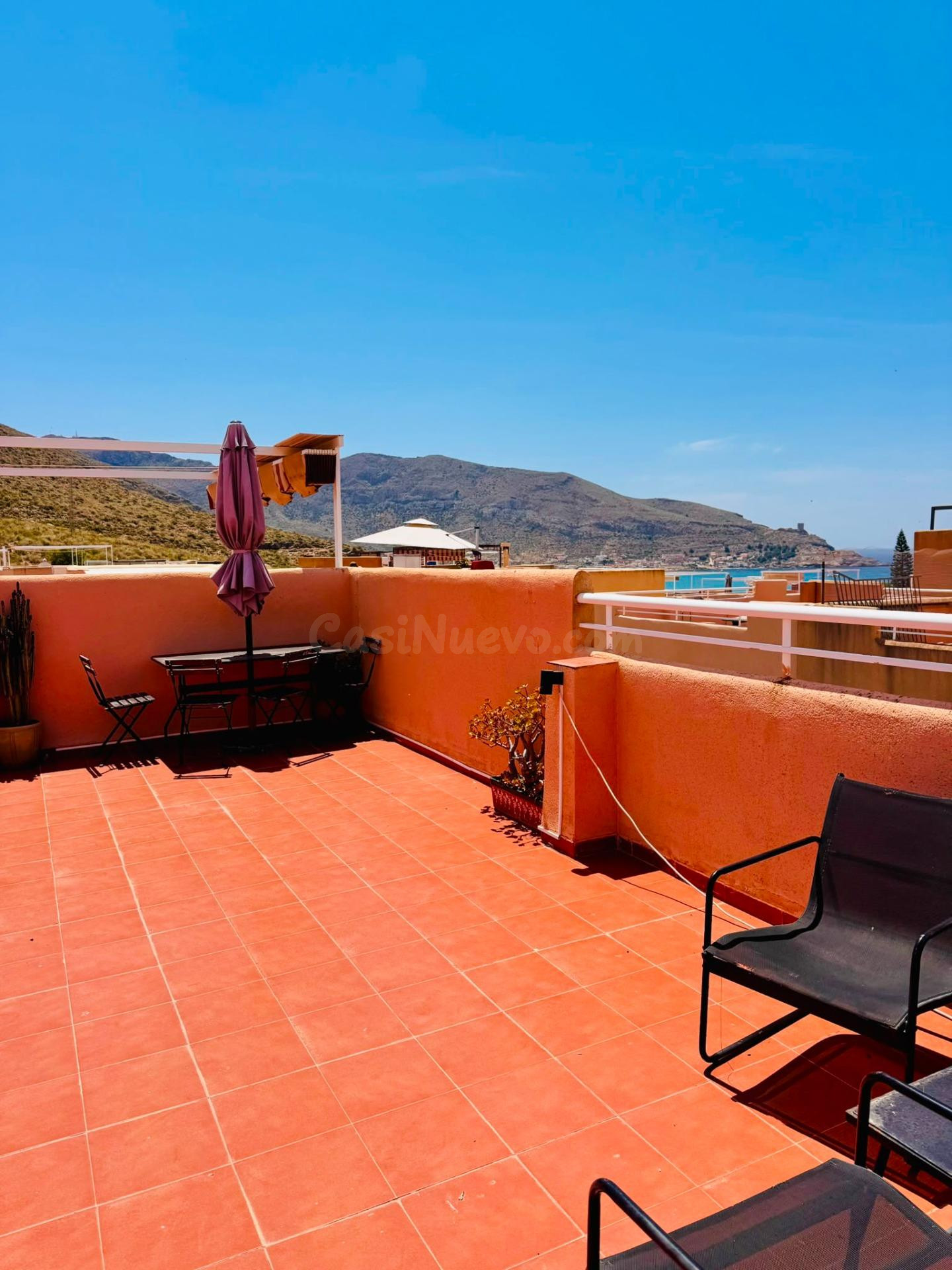 APARTAMENTO CON PISCINA, VISTAS AL MAR Y TERRAZA SOLARIUM