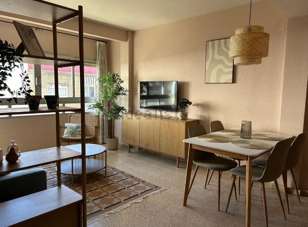 Piso 4 habitaciones 96m² en alquiler - Penya-Roja - Alameda