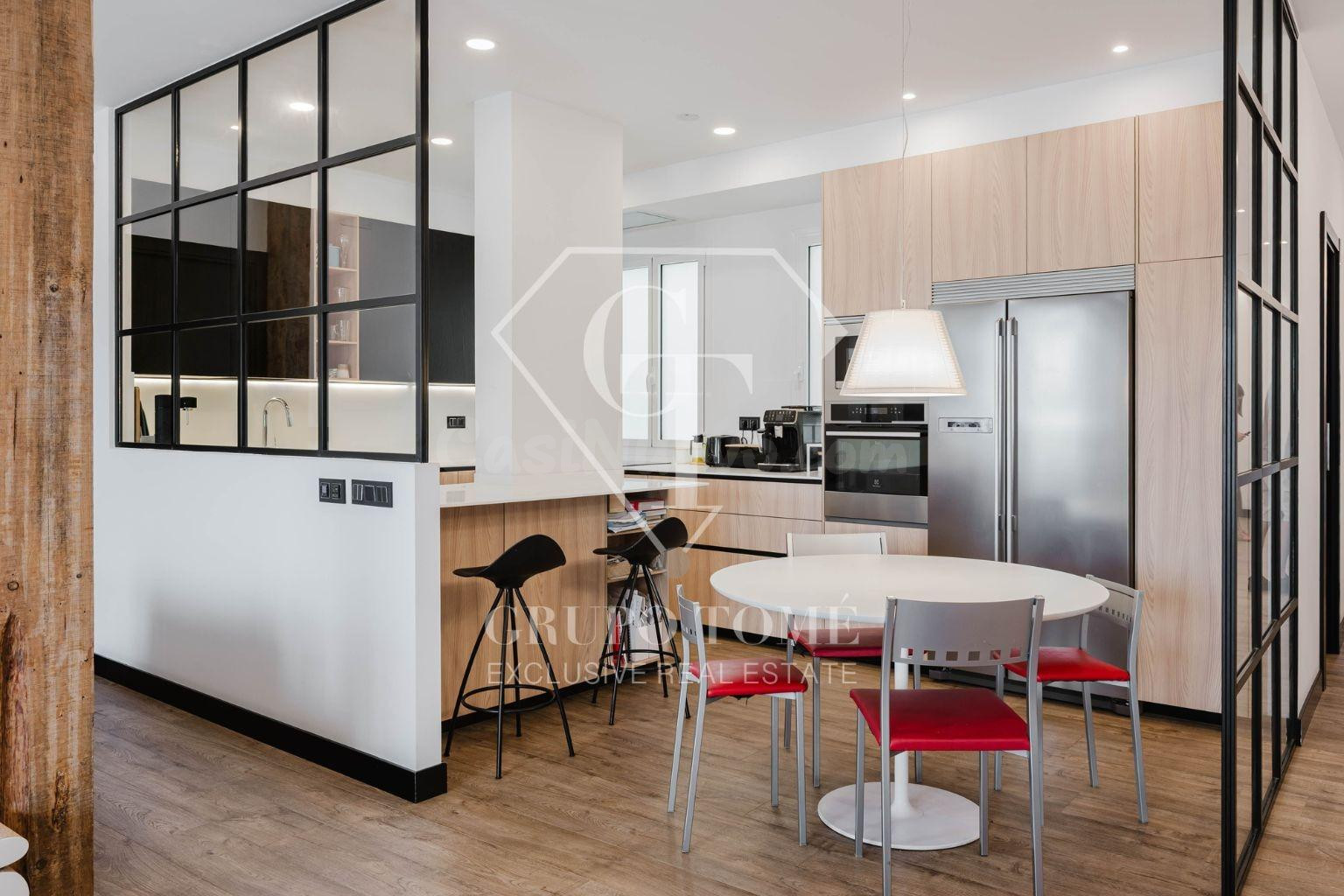 Exclusiva vivienda de 160 m2 con amplios espacios y excelente distribución - foto 4