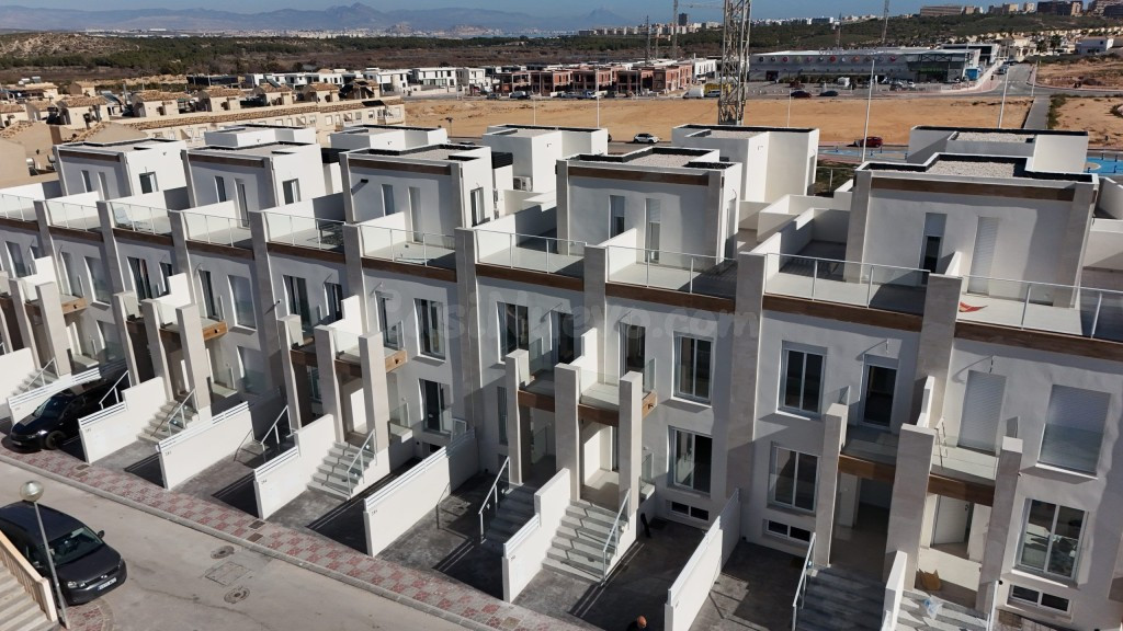 Adosada en Venta en Gran Alacant Alicante
