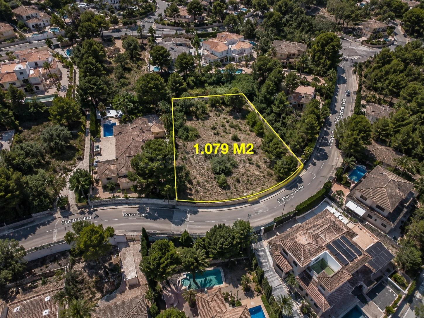 Deja de imaginar y construye la vivienda de tus sueños con vistas panorámicas y proyecto viable"