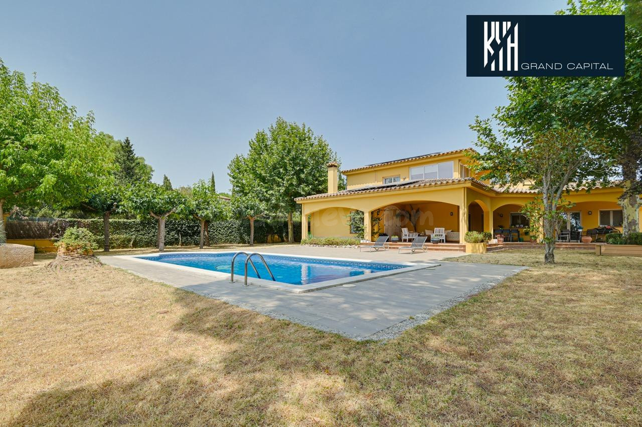CHALET AVINYONET DE PUIGVENTOS