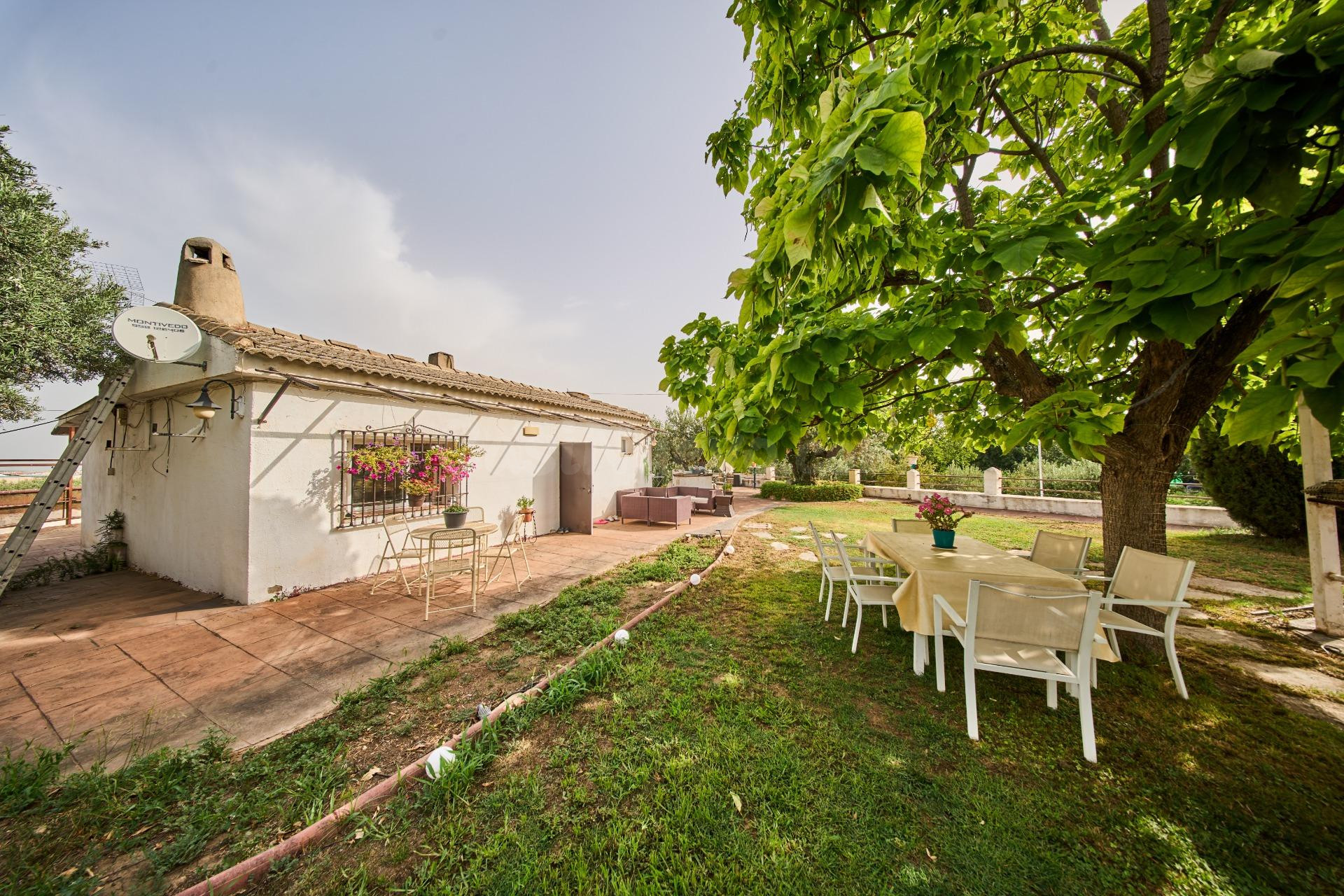 Finca en venta en Otura.