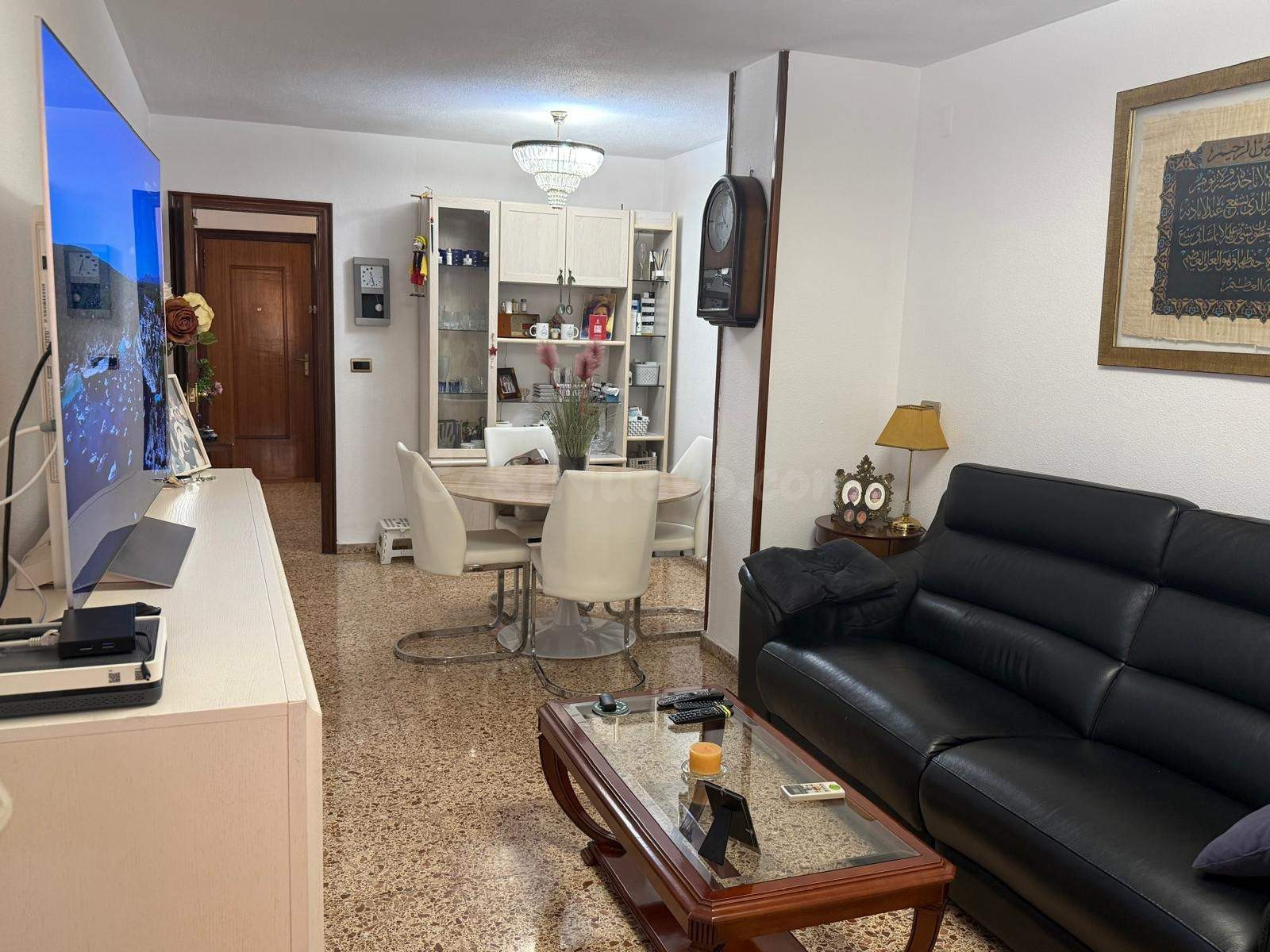 Amplio Piso en Altozano, Alicante por solo €228.000