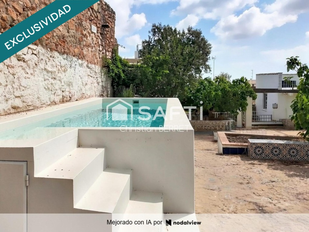 CASA REFORMADA CON PISCINA y JARDÍN EN SAGUNTO
