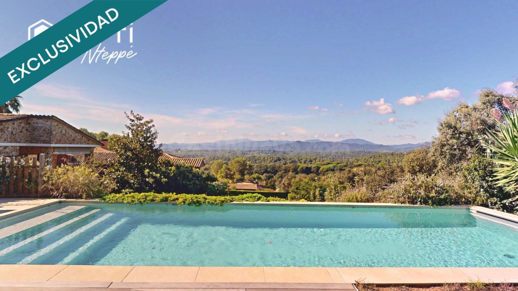 DELUXE CHALET ATEMPORAL - MODERNO