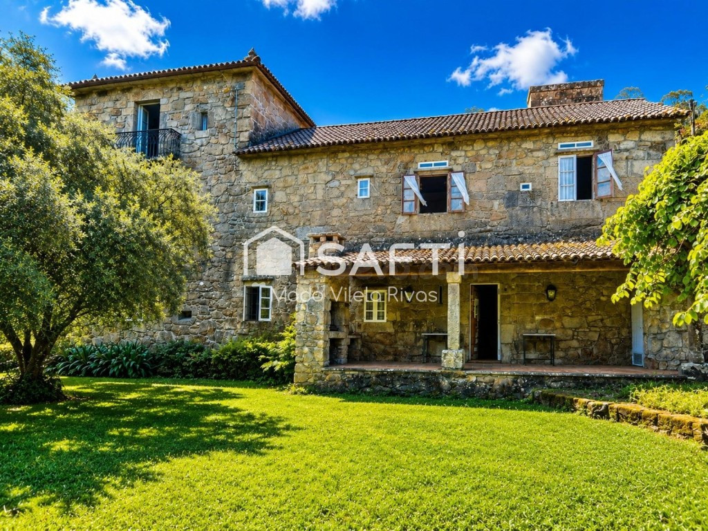 Casona histórica del siglo XVIII con alma señorial y valor patrimonial único.