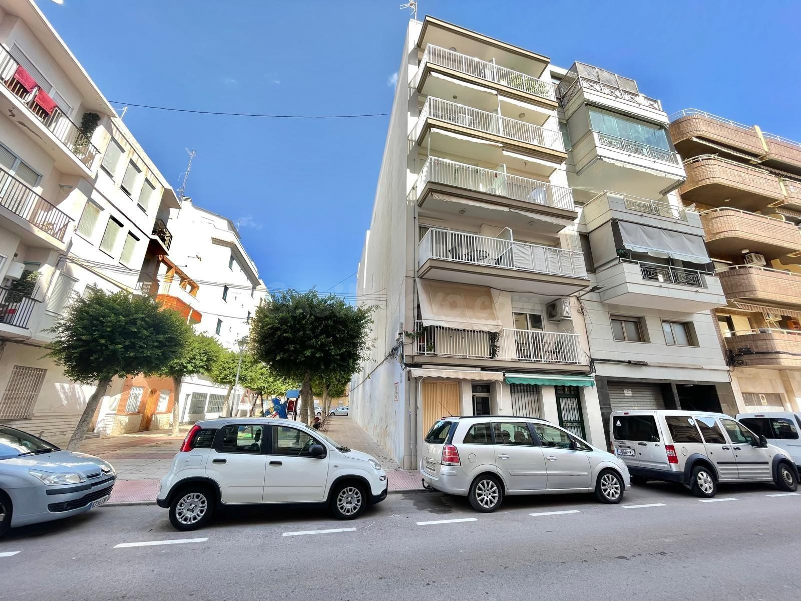 ¡Gran oportunidad de inversión en Santa Pola!