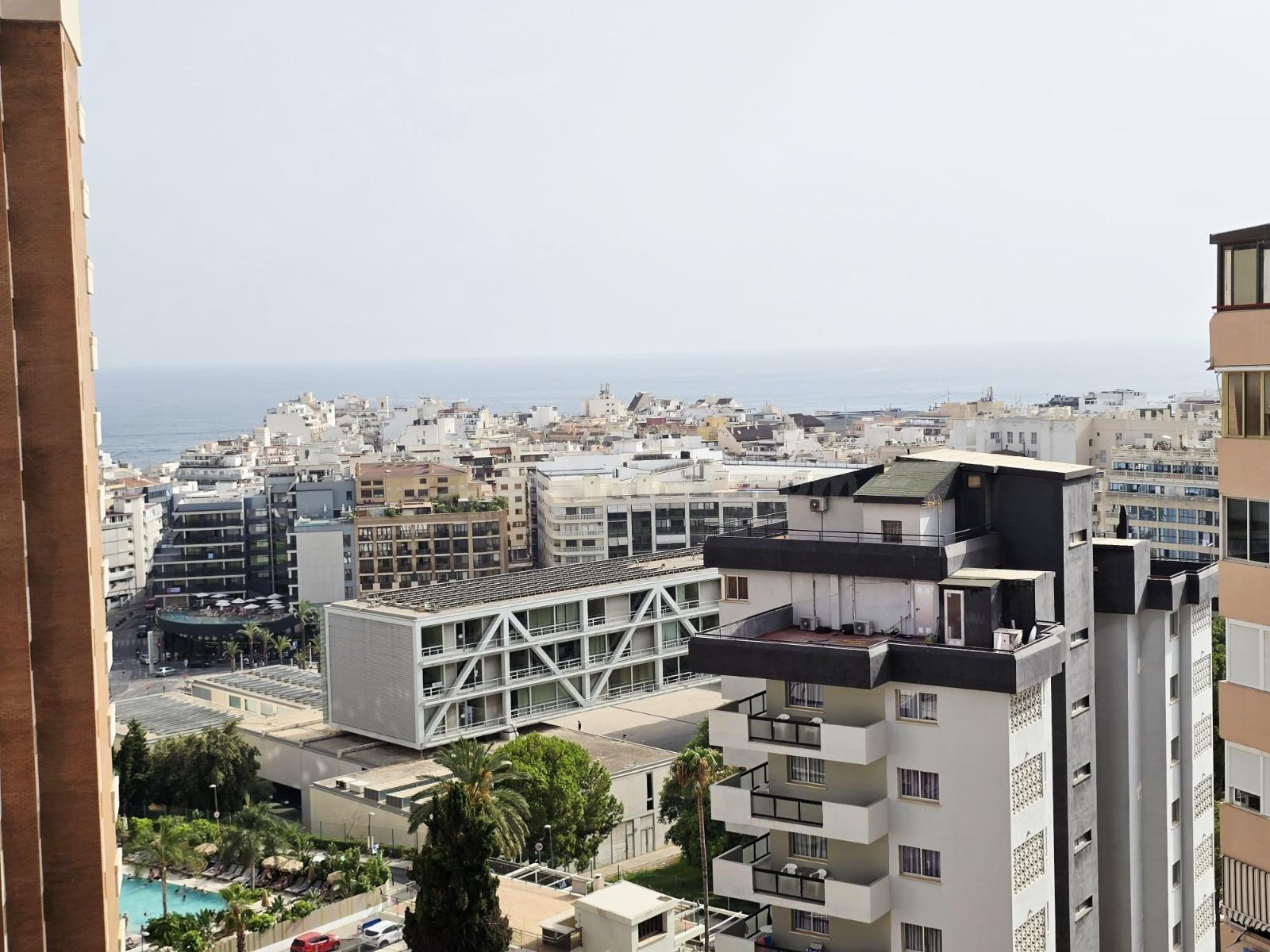 APARTAMENTO CON VISTAS EN PLENO CENTRO DE BENIDORM