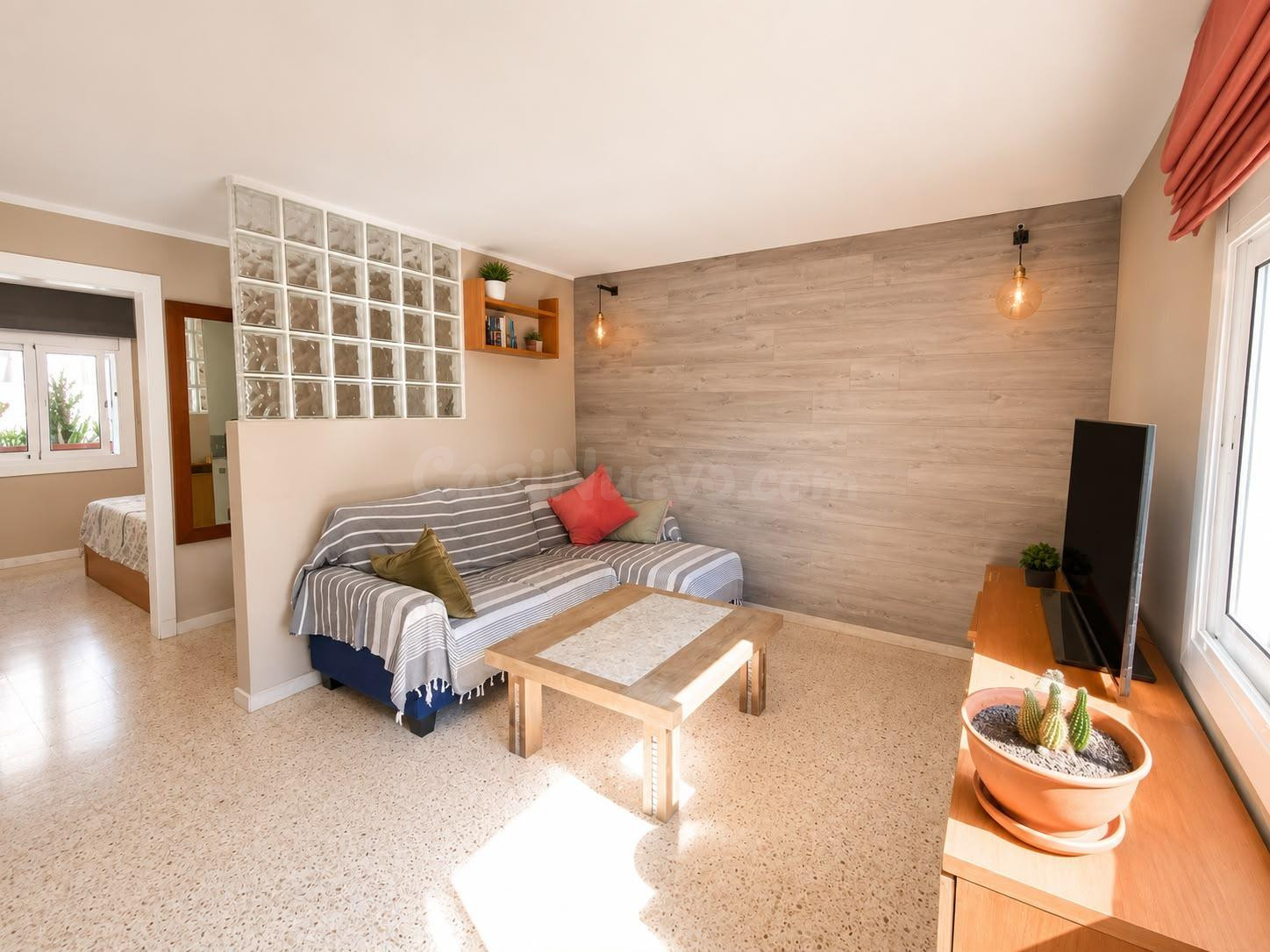 Piso exterior con mucha luz y vistas despejadas en Bufalà