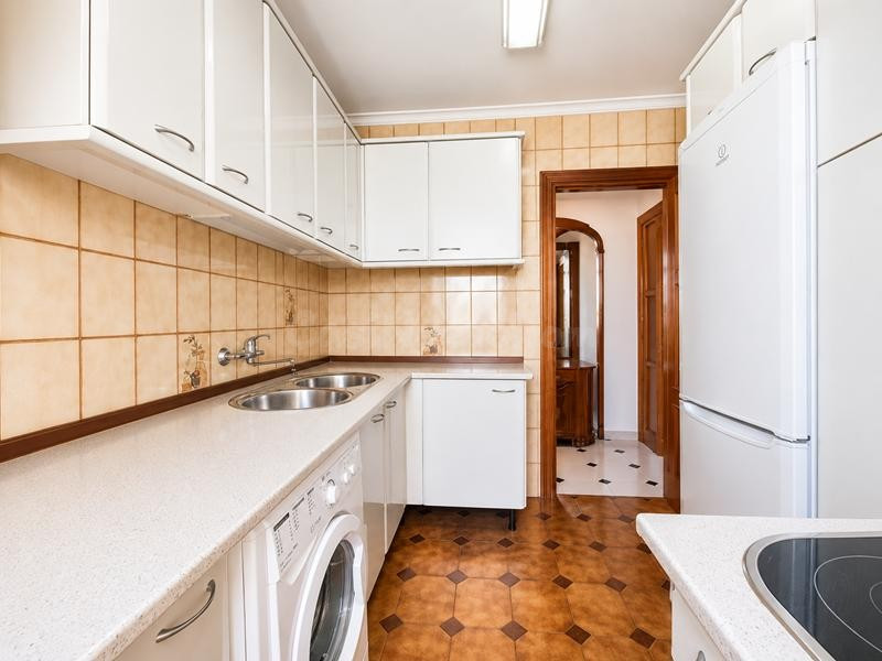 EN VENTA PISO MUY LUMINOSO, TOTALMENTE EXTERIOR, 3 DORMITORIOS – LA LUZ / PARQUE MARÍA LUISA