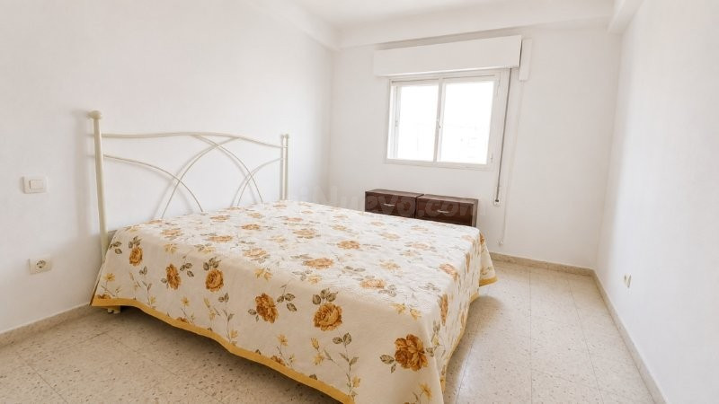 PISO EN VENTA  EN LA EXCELENTE ZONA DE CARLOS HAYA (MÁLAGA)
