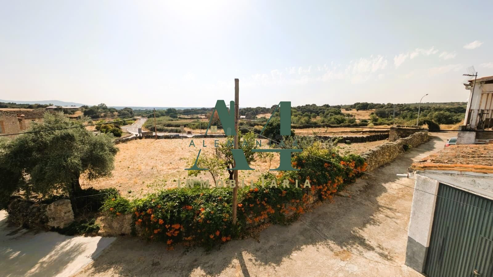 Acogedora Casa Reformada en Salvatierra de Santiago por solo €134,900