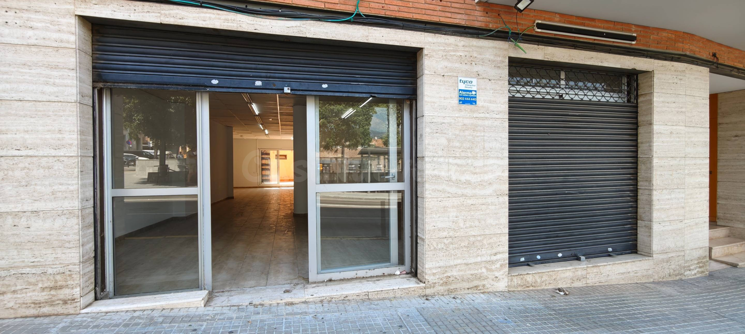 Local comercial 167m² en venta - - Centre -