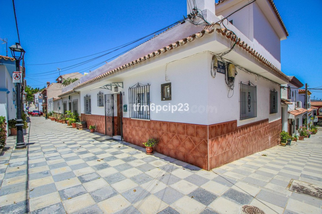 Casa-Chalet en Venta en Pueblo Nuevo De Guadiaro Cádiz