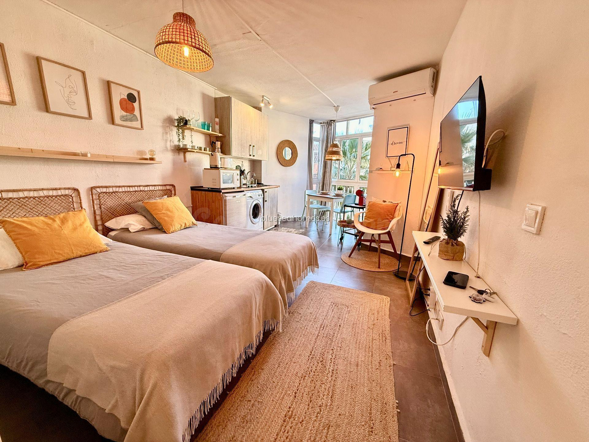 Venta de estudio reformado en Benalmádena Costa, Málaga, Costa del Sol