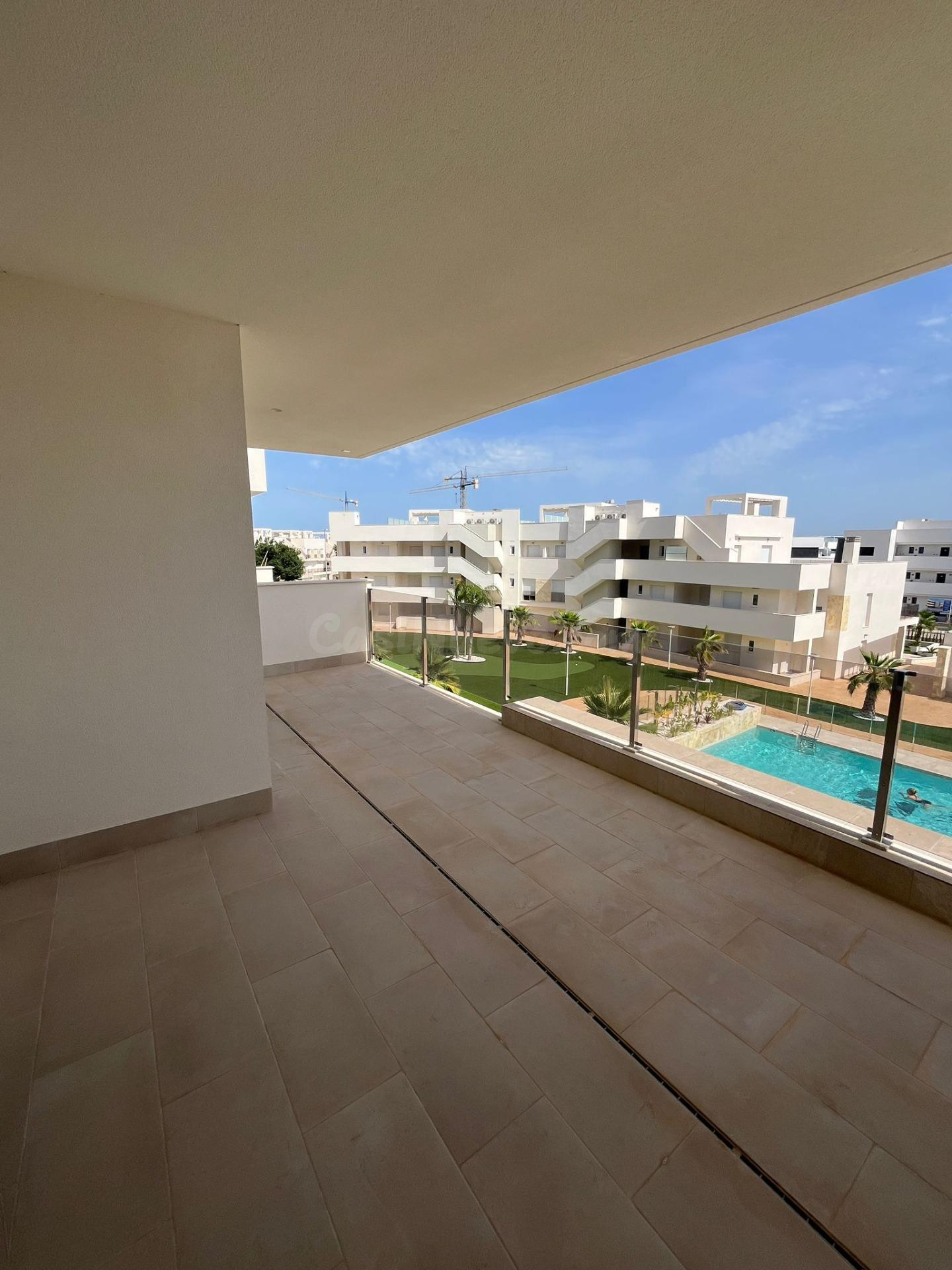FANTASTICO PISO EN RESIDENCIAL DE OBRA NUEVA, EN URBANIZACIÓN EL RASO, GUARDAMAR, ALICANTE, COSTA BLANCA SUR