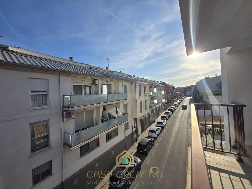APARTAMENTO EN VENTA EN NÁQUERA – TERRAZA Y RESIDENCIAL CON PISCINA – 170.000 €