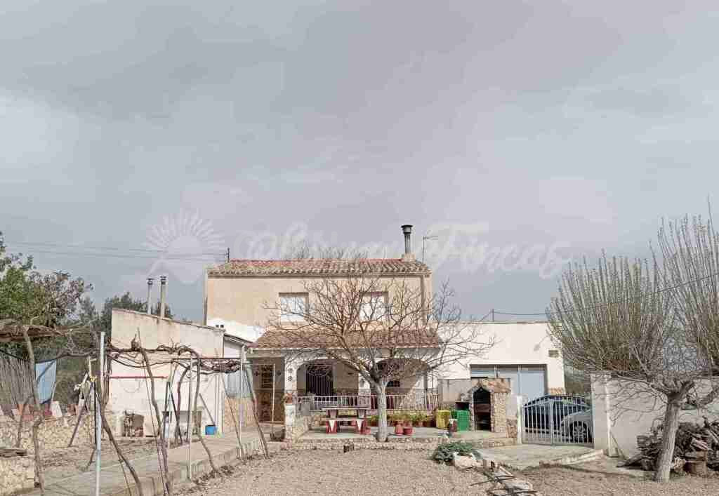 Casa de campo-Masía en Venta en Yecla Murcia