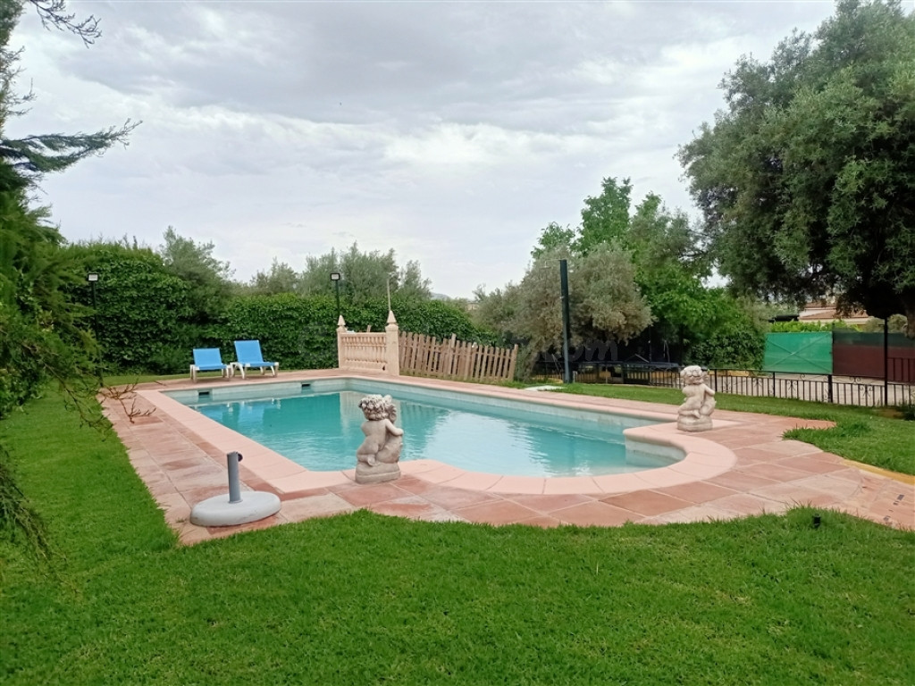 Casa-Chalet en Venta en Arriate Málaga