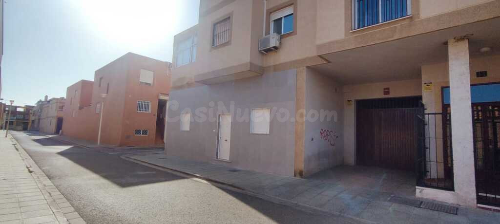 Parking coche en Venta en Retamar Almería - foto 2