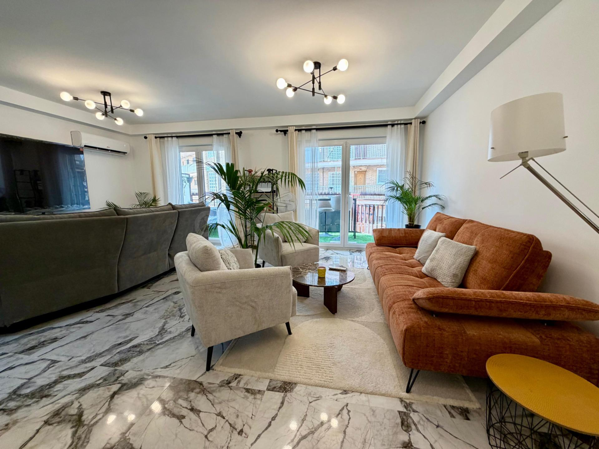 Exclusivo apartamento en primera línea de mar – Playa del Cura, Torrevieja