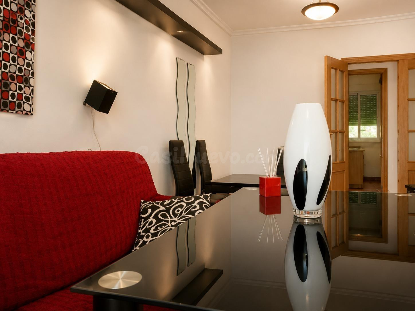 Piso de 3 dormitorios y 2 baños con balcón y vistas abiertas en Pilar de la Horadada