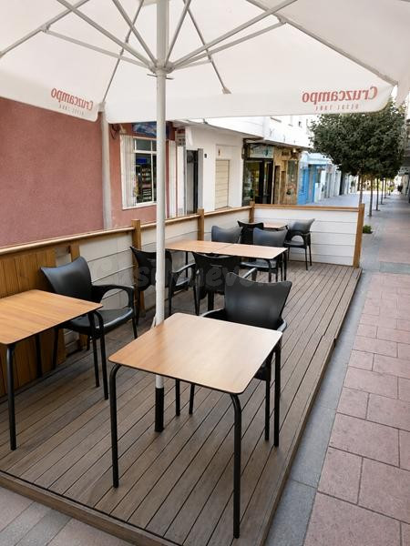 ALQUILER LOCAL DE HOSTELERÍA EN FUNCIONAMIENTO EN EL CENTRO DE ESTEPONA