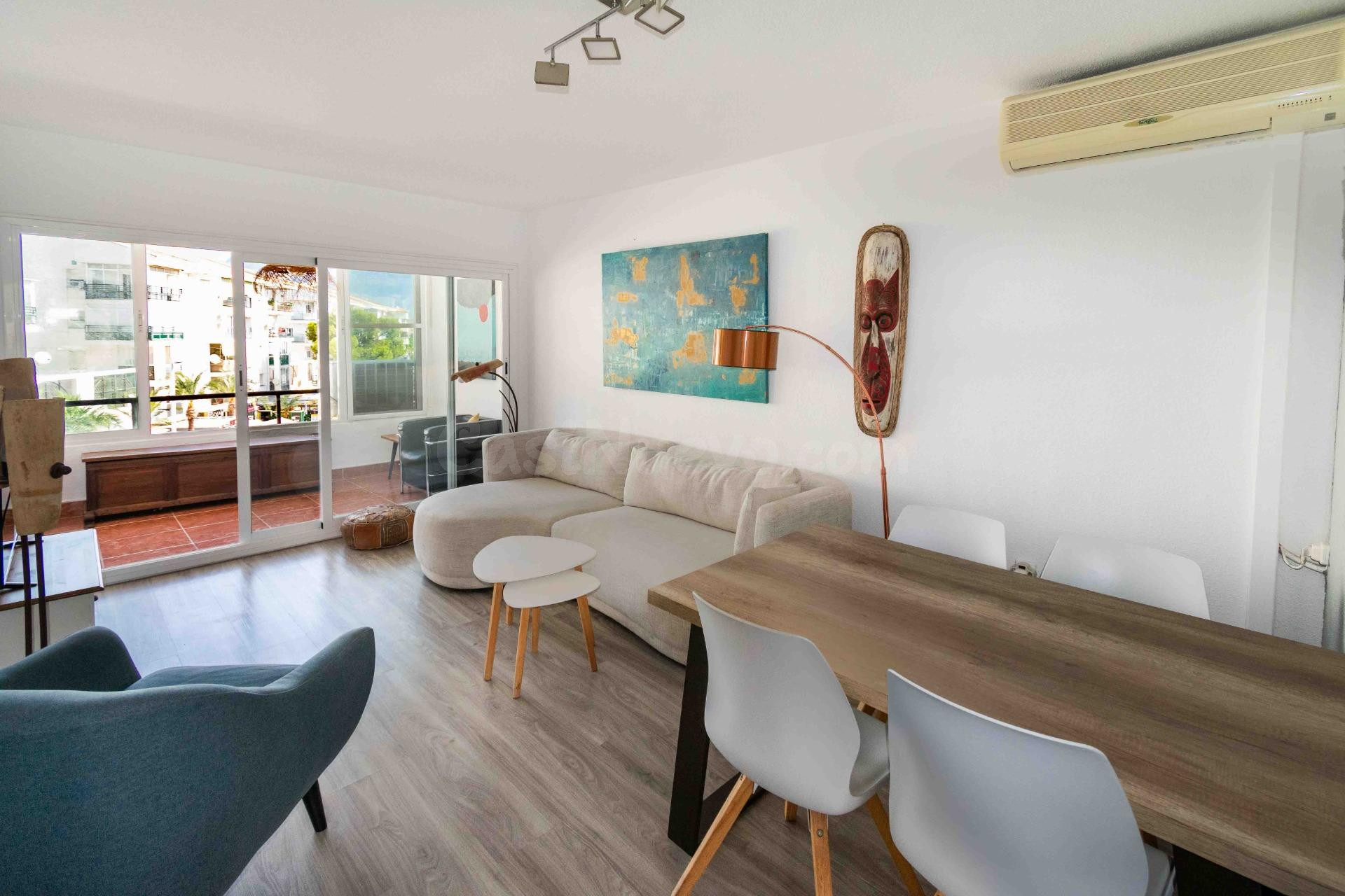 Apartamento reformado de 2 dormitorios a 200m de la playa del Albir