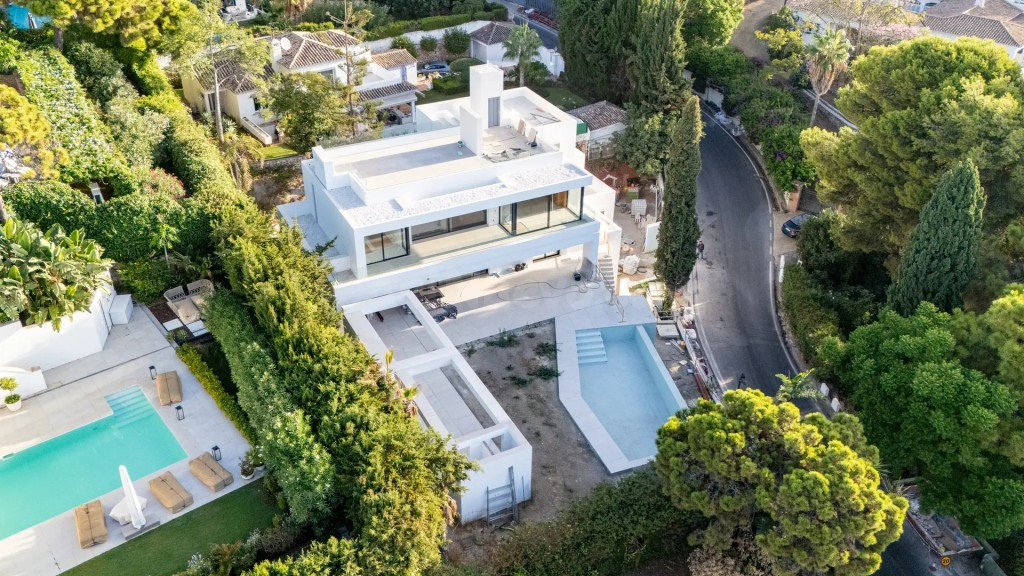 Villas de lujo en Marbella: diseño, privacidad y exclusividad en la Costa del Sol - foto 2