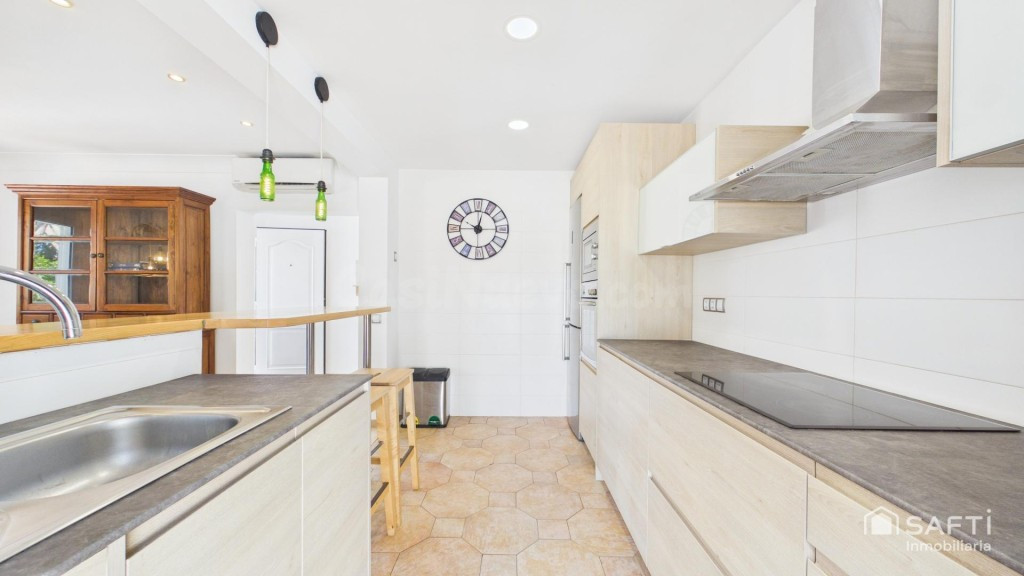 Villa con piscina privada y jacuzzi - Licencia turística para 8 personas - Can Picafort - Calle Tords - foto 4