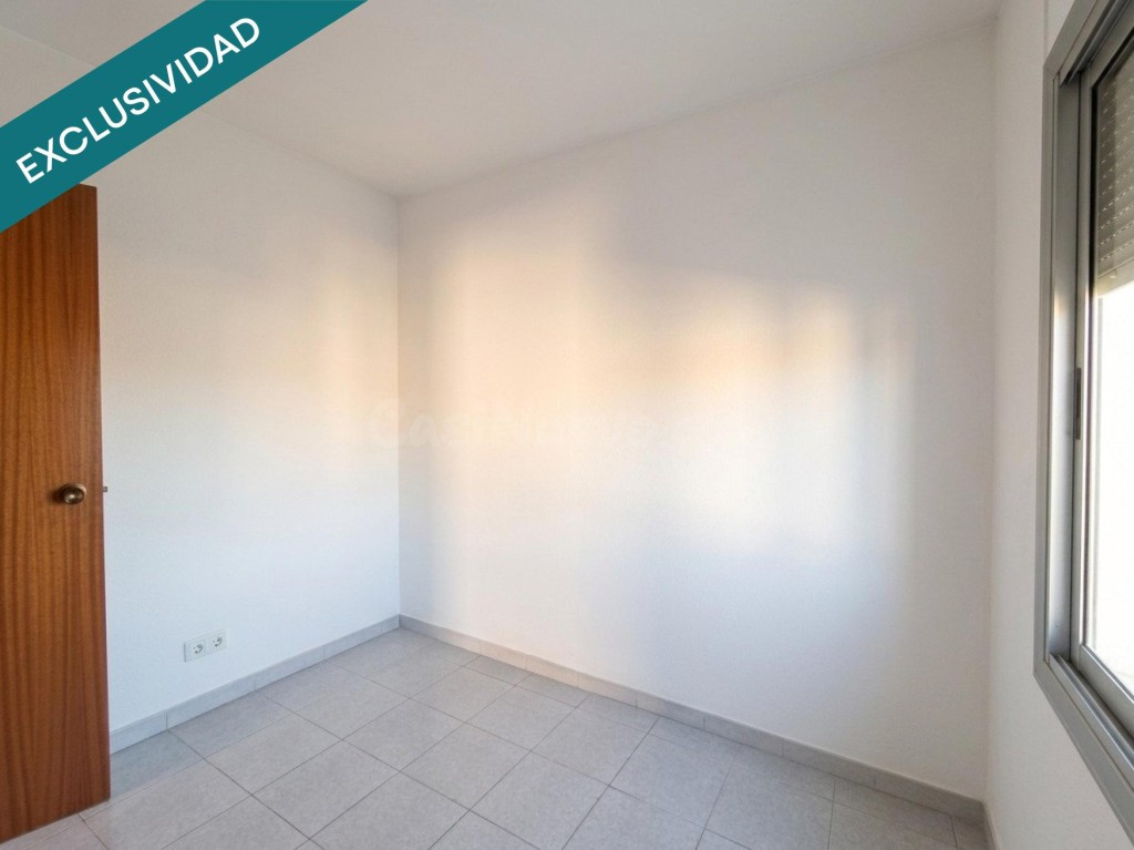 Ático luminoso de 2 habitaciones y terraza de 20 m² - foto 3