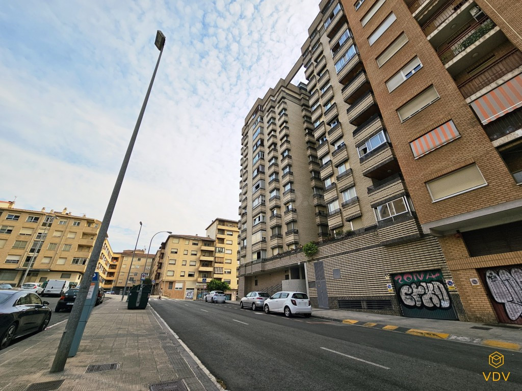 Piso en Venta en Pamplona Navarra AZPILAGAÑA