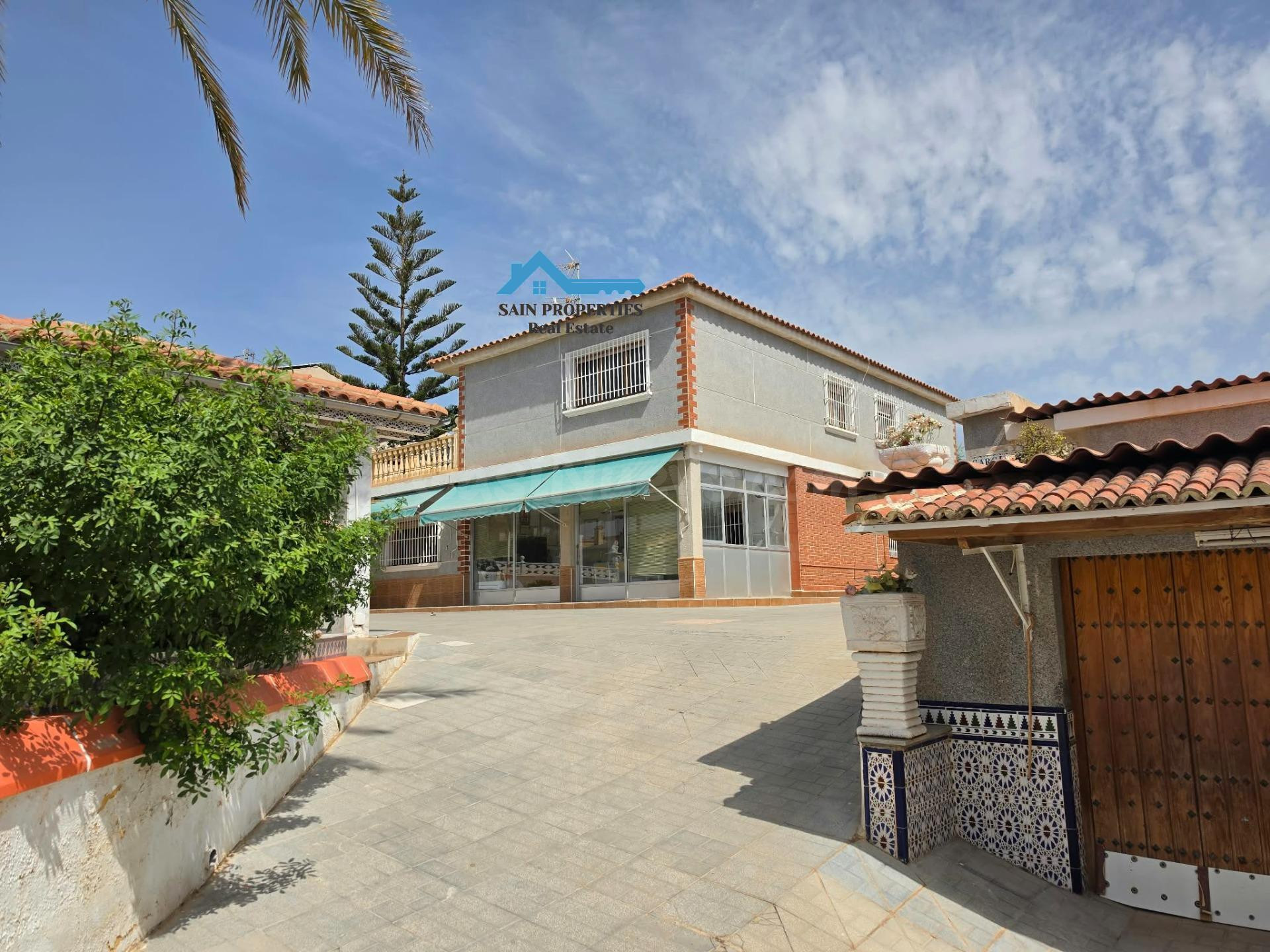 Precioso y luminoso chalet en la Urbanización Los Girasoles, San Vicente del Raspeig