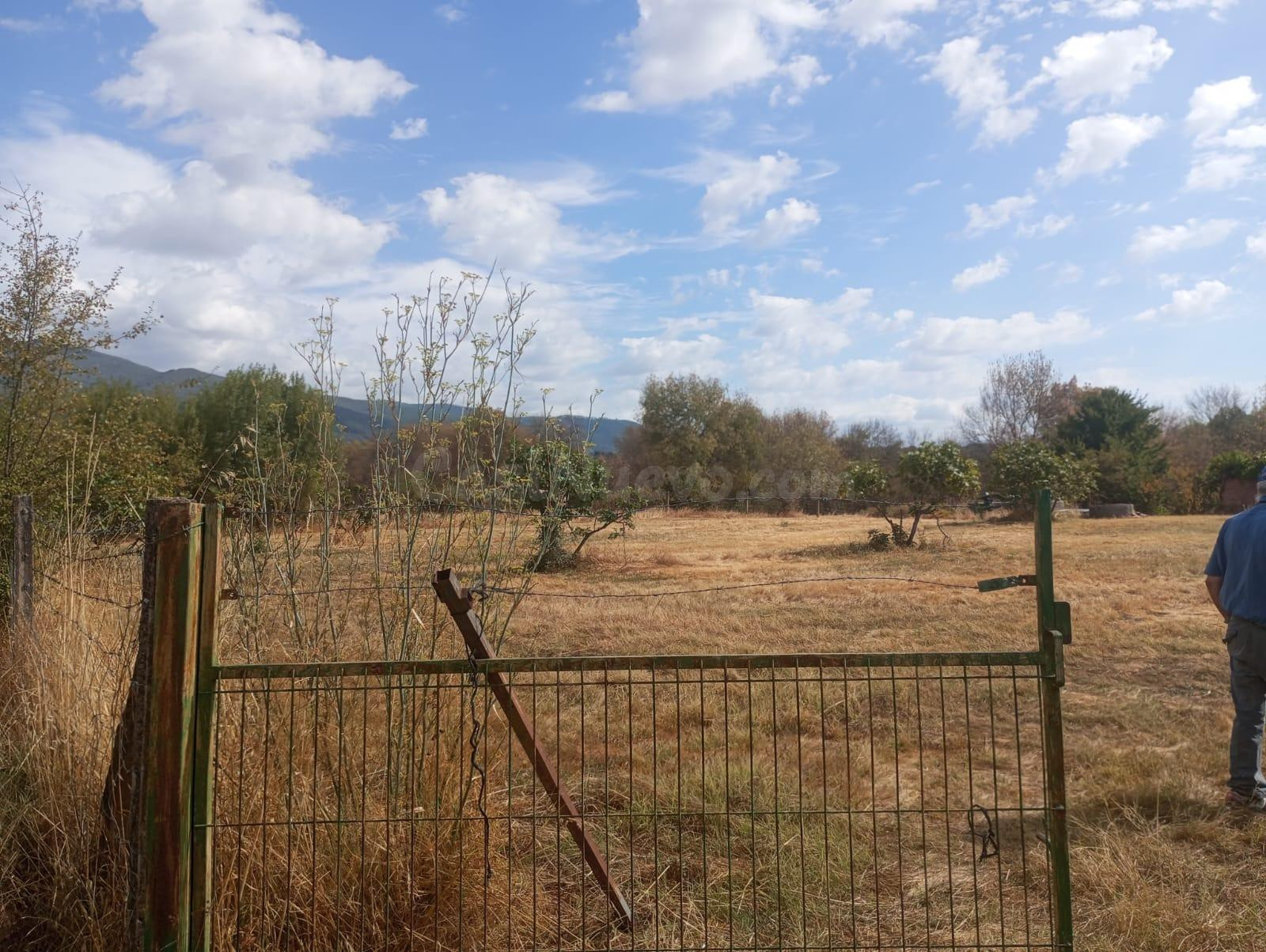 FINCA RUSTICA EN PROINDIVISO ARENAS DE SAN PEDRO  Y CANDELED