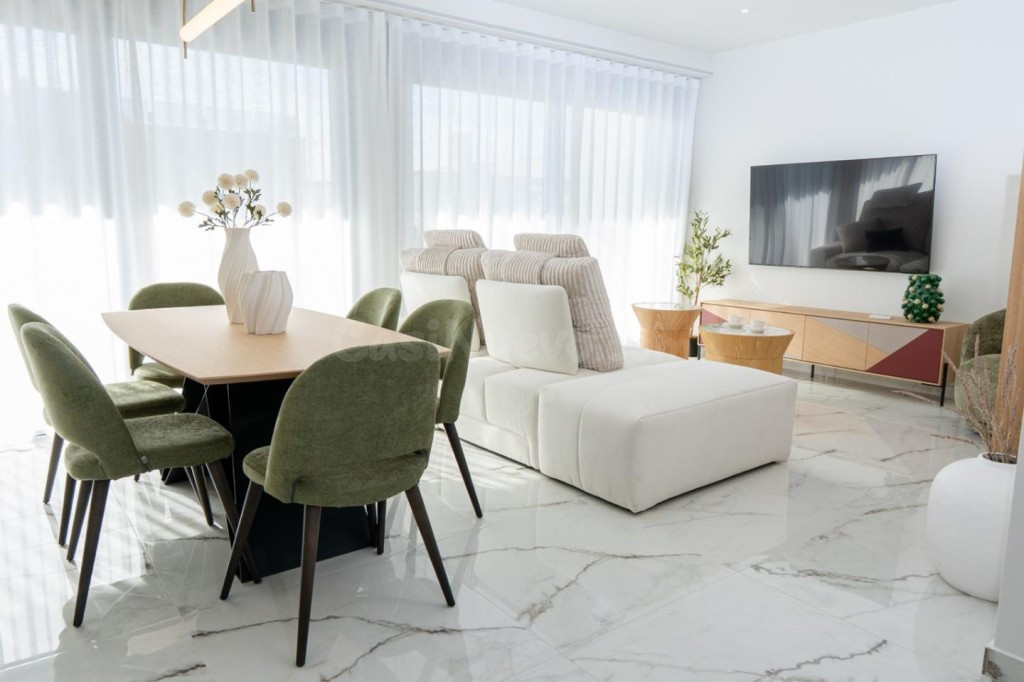 Villa con un estilo moderno para entrar a vivir con esa comodidad y sostenibilidad, en Cuidad Quesada.